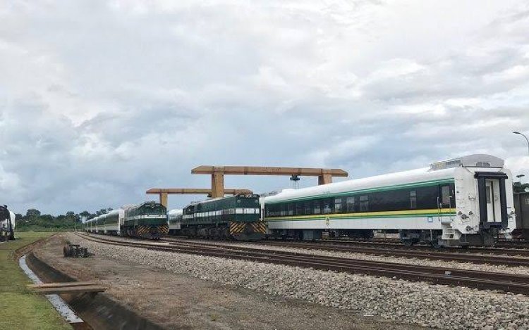 President Buhari Orders Extension Of Itakpe-Warri Railway To North