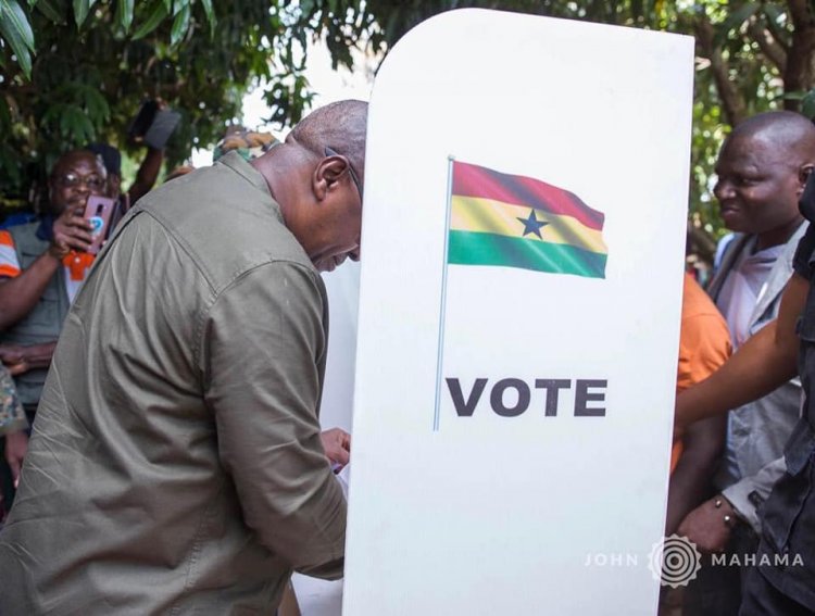 VIDEO: Mahama casts vote in Bole
