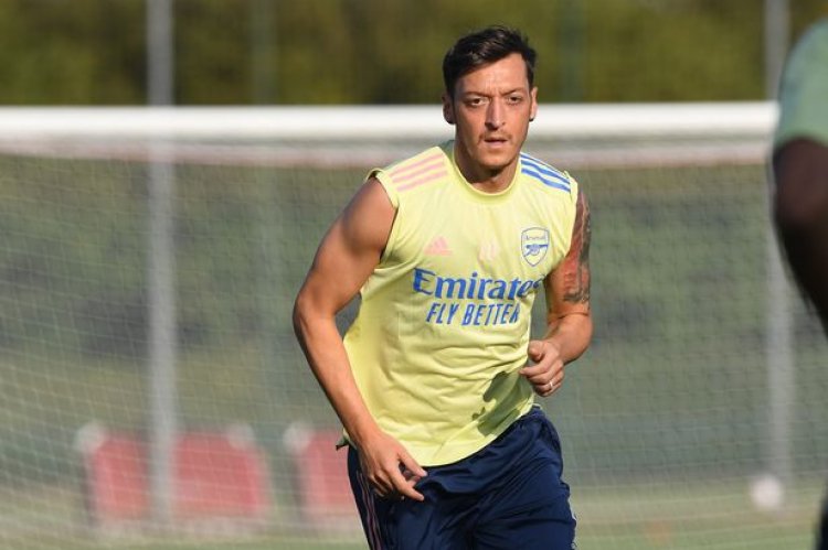Ozil's future will be decided in 7 days time