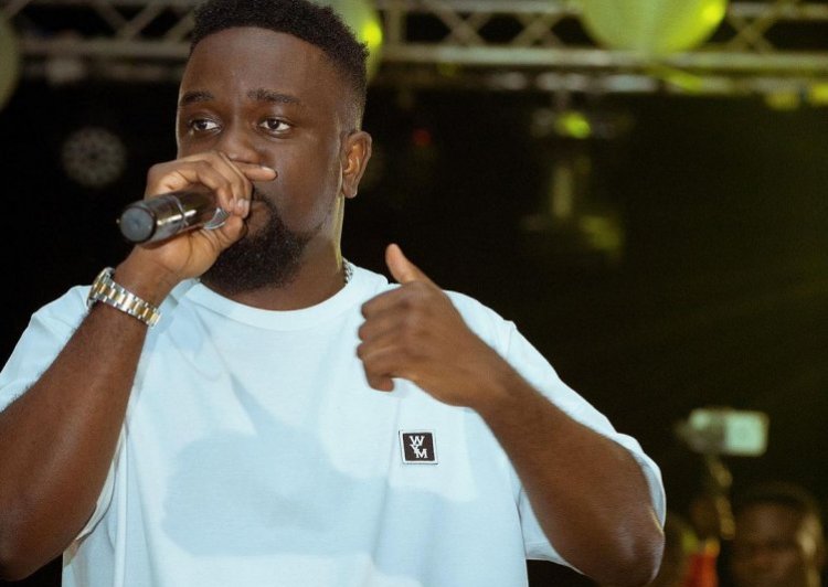 We just throw around the “Honorable” Title - Sarkodie