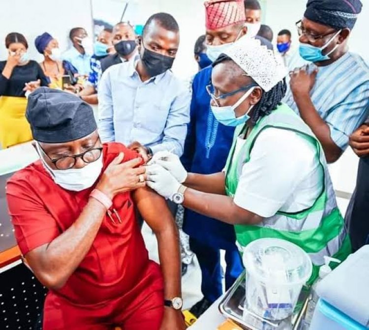COVID-19: Gov. Akeredolu Takes First Dose, Flags-off Vaccination In Ondo State