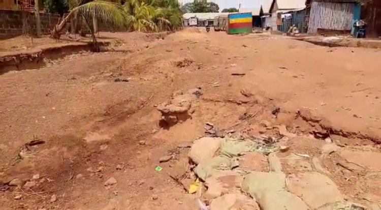 Asawaba residents cries out loud on deplorable road