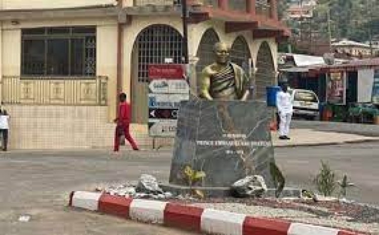 New Juaben Traditional Council Pulls down Offensive, Dirty Trick Statue