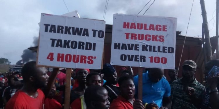 Tarkwa Chiefs, Residents Threaten 'massive red naked Demo' Over Tamso-Wassa Agona Bad Road