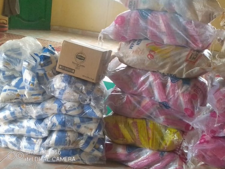 Ekumfi NPP Donate Items’ to Muslims in the Ekumfi District