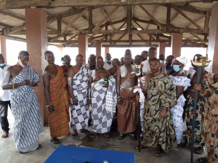 Elmina Chief Fisherman Sworn into fold of Central Regional Ghana National Canoe Fishermen Council
