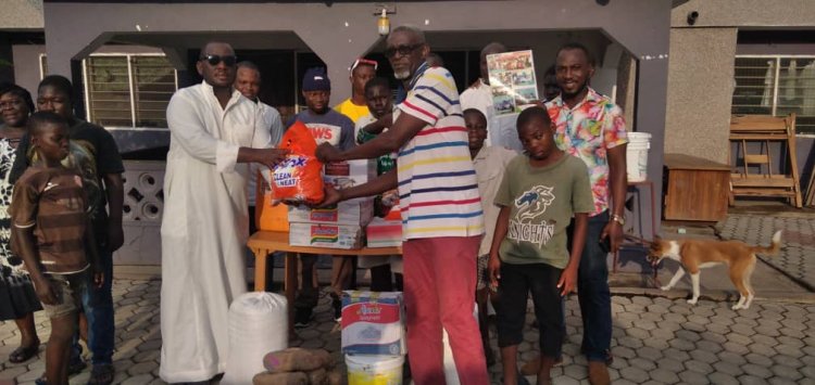 Business Man Celebrates His 41st Birthday with Orphans