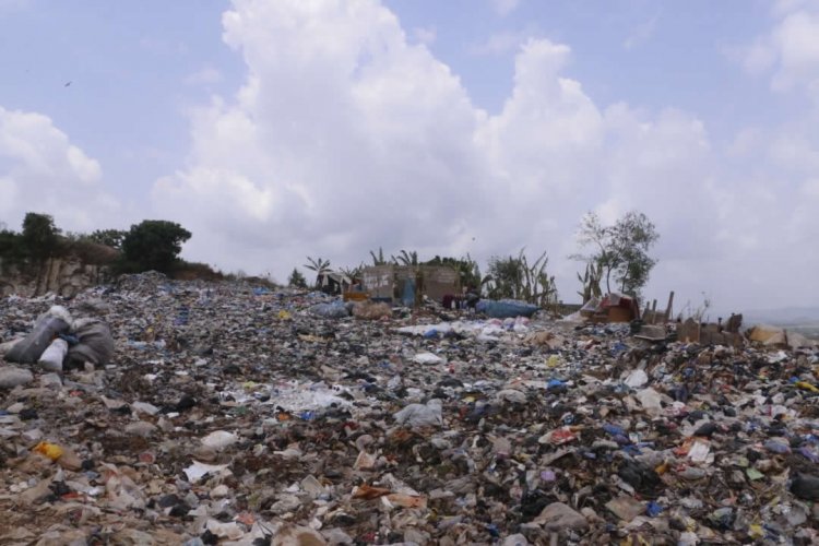 Techiman: Kenten Residents complains about huge refuse dump       