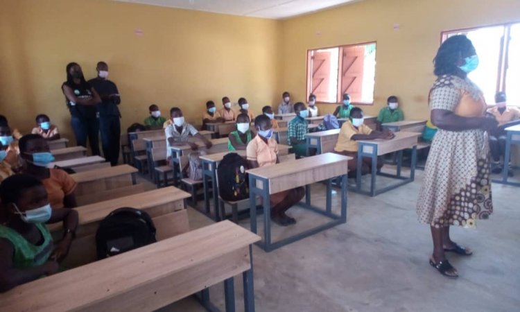 Ajumako Enyan Essiam DCE donates 500 desks to 4 Schools