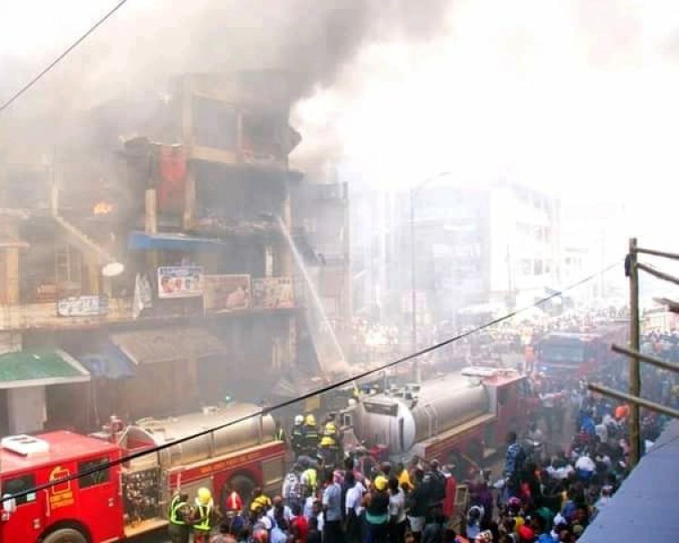 GNFS Closes Down Makola Market And shopping mall After fire outbreak