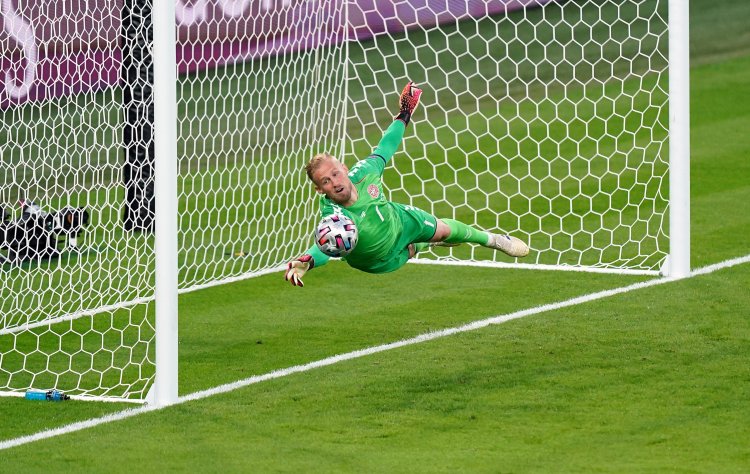 It  was a ‘Big Mistake' - Schmeichel blasts penalty decision