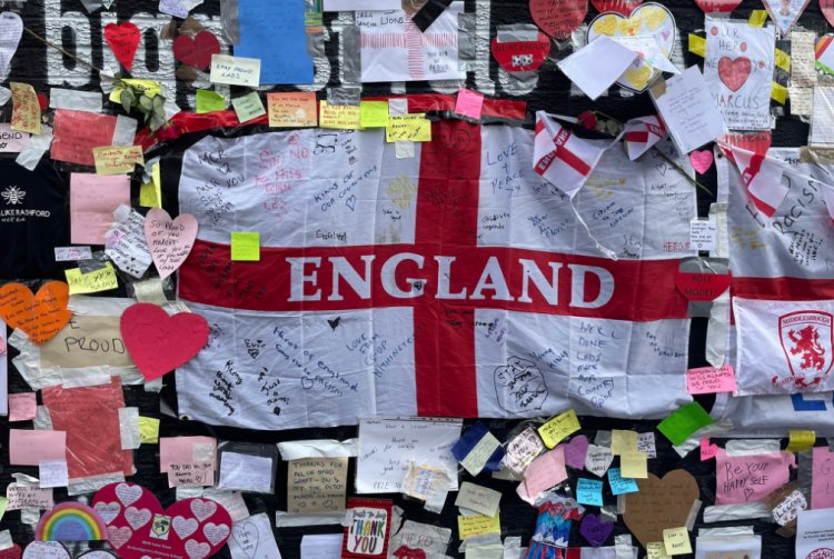 1M England fans sign petition to ban racists from all football games
