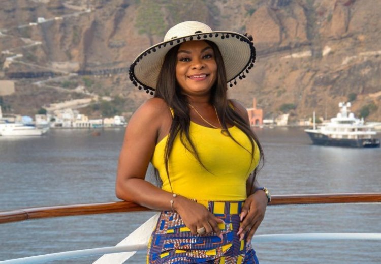 Actress Yvonne Nelson and others solicits for funds For Beverly Afaglo