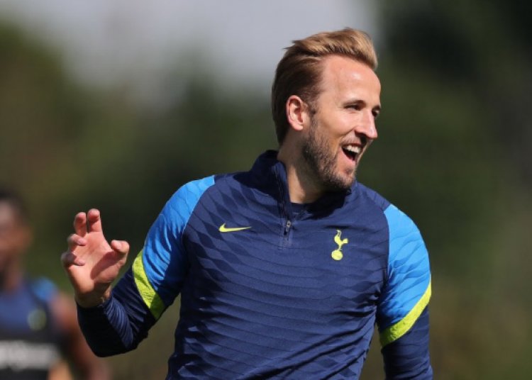 Harry Kane to receive £100k a week pay-rise offer after Man City snub