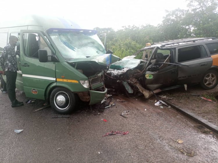 Techiman–Wenchi road crash kills one, 5 others in critical condition 