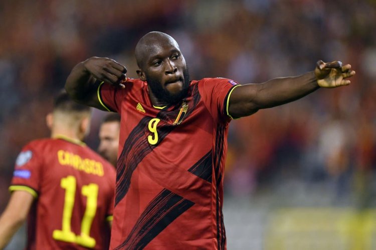 Chelsea star Lukaku to have thigh scan over injury