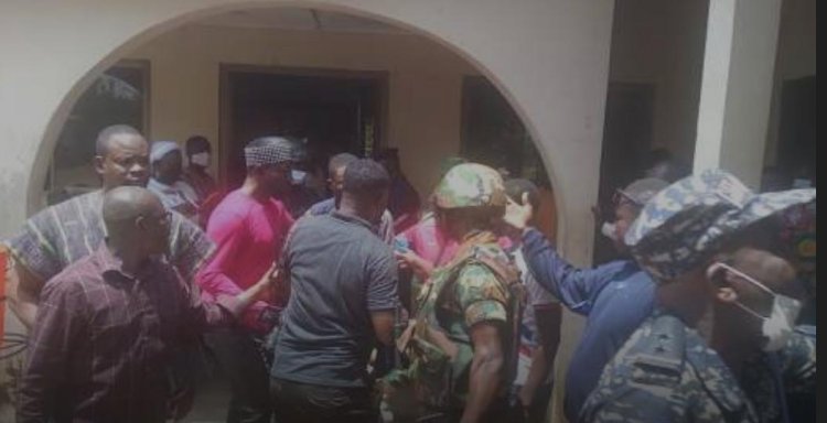 UTV, Citi and other journalists assaulted at Atebubu, hindered from covering MDCE elections