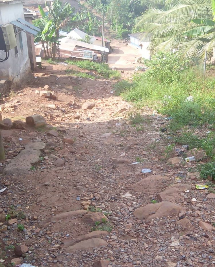 Begoro residents cry out to government to fix their roads