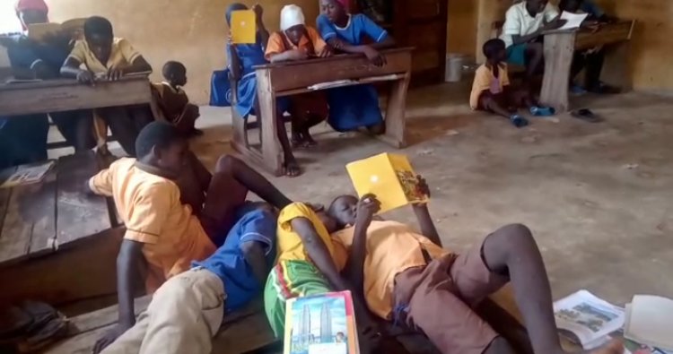 Tamale Janshegu Anglican Primary School in Poor Condition, Pupils Learn on Bare floor
