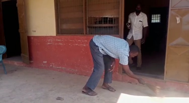 Some Teachers Joins their students to clean school on first Day