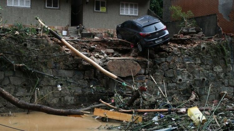 Deadly landslides have wreaked devastation in the Brazilian city of Petrópolis.