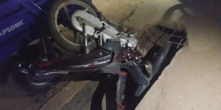 Motorcycle rider crash to death in Tumi, others at the hospital
