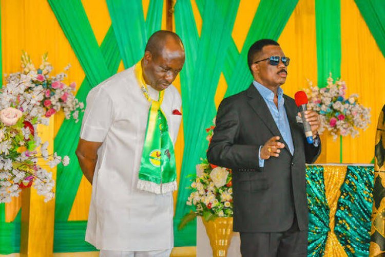 Governor Obiano Delivers Farewell Address, Conducts Soludo Around Govt House