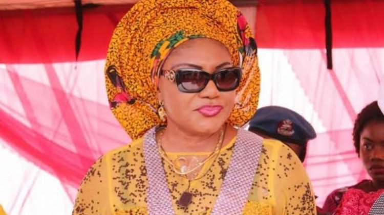 Drama As Obiano’s Wife Slaps Bianca Ojukwu At Soludo’s Inauguration