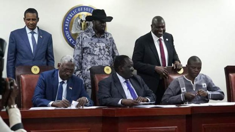 Rival South Sudanese armies agree on an united command structure.