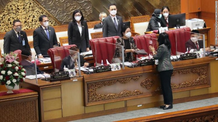 Indonesia approves a major bill against sexual abuse, over conservative resistance.