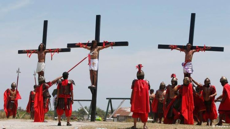 Undergraduate, Suel Ambrose Slumps, Dies Acting Jesus Crucifixion Drama