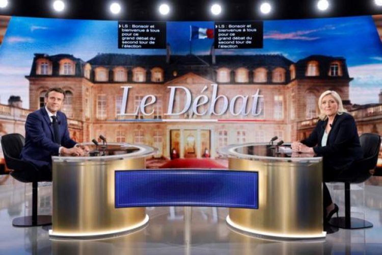 In a debate on Africa, two French presidential candidates face off.