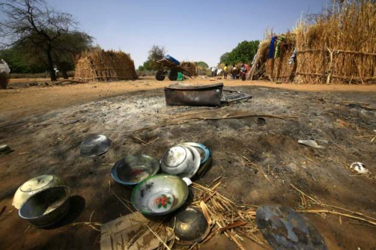 Fighting in Sudan's Darfur has resumed, according to reports.