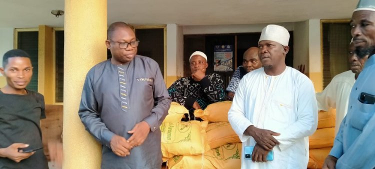 Babma Donate Food Items To Muslim Community In The Municipality. 
