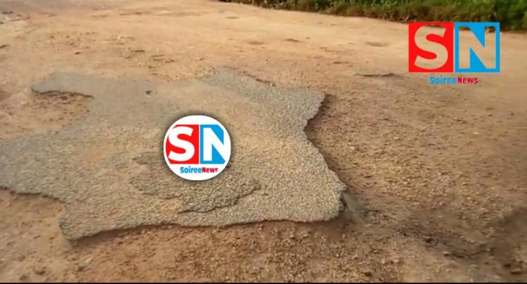Central Region : Angry residents of Agona Bobikuma Lament Over their deplorable Road Network.