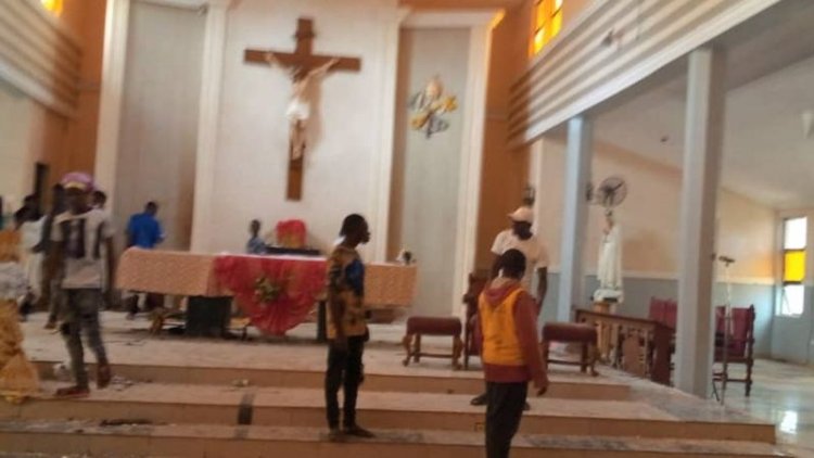 Nigeria Owo church attack: In Ondo, gunmen assassinate Catholic worshippers.