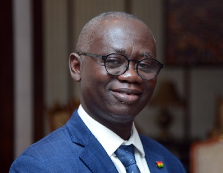 Akufo-Addo Fires Director- General of GES Amidst Tension  