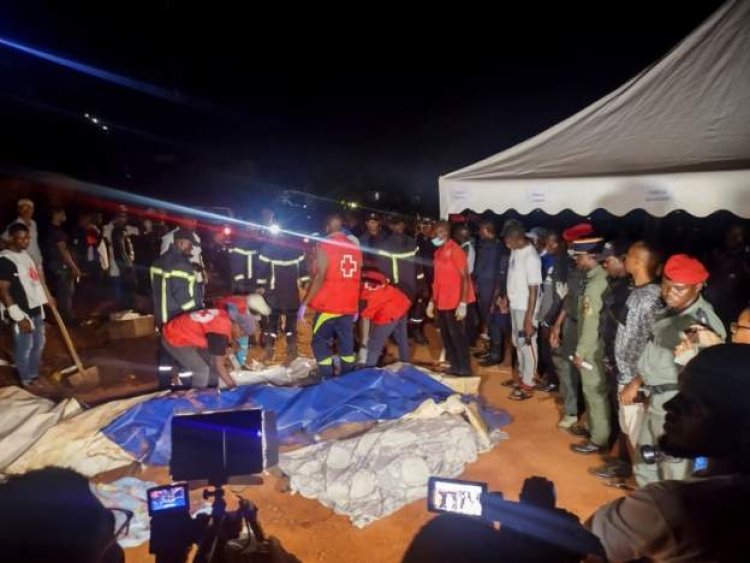 A landslide kills at least 14 at a funeral in Cameroon