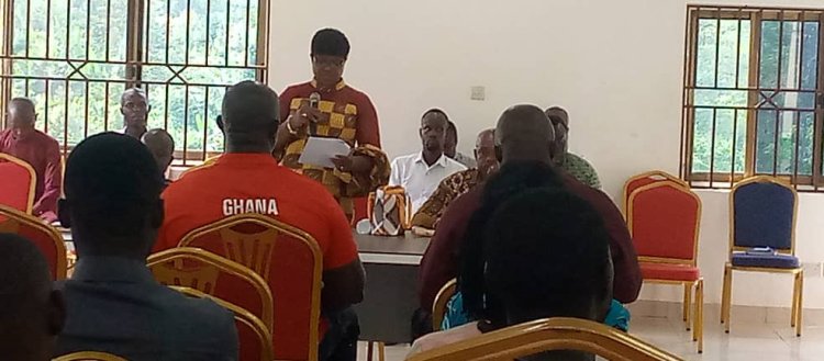 Ayensuano District DCE Lauds Second Lady Samira Bawumia-For Supporting Education Development In Her District