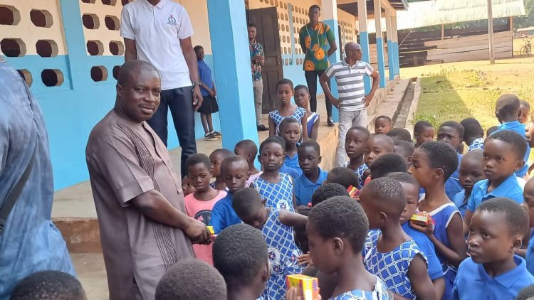 Support Government To Promote Quality Education For School Children --Dormaa West DCE Urges Stakeholders When He Visits Four Schools At My First Day At School
