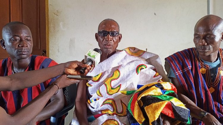 Okoben Mine Has Not Issued Dull Cheques To Defraud Elders In Gwira On Payment  Of The Compensation Packages -Adotenhene Exposes Awulae Angama Tu-Agyan