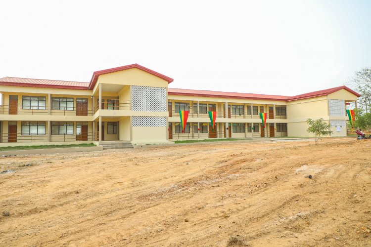 Ghana National Gas Company Limited hands over 12-units block to Kumasi Technical University