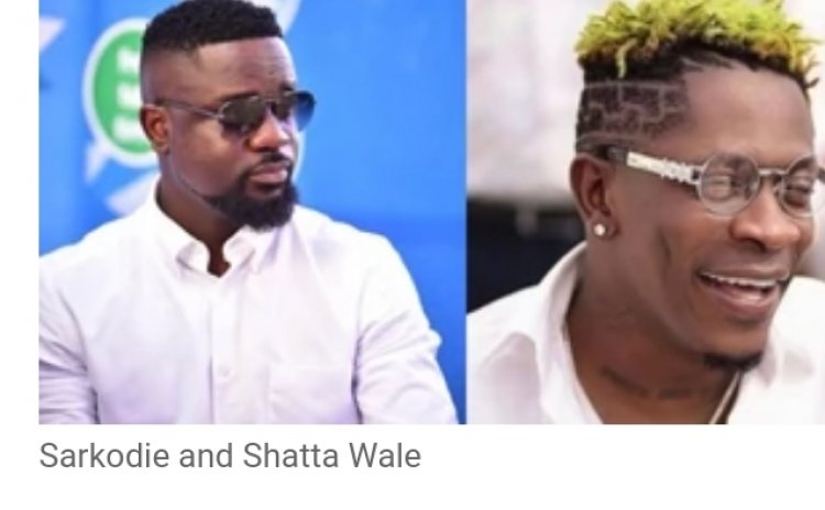 Shata Wale and Sarkodie have been challenged to a fight at Bukom Boxing Arena (video).