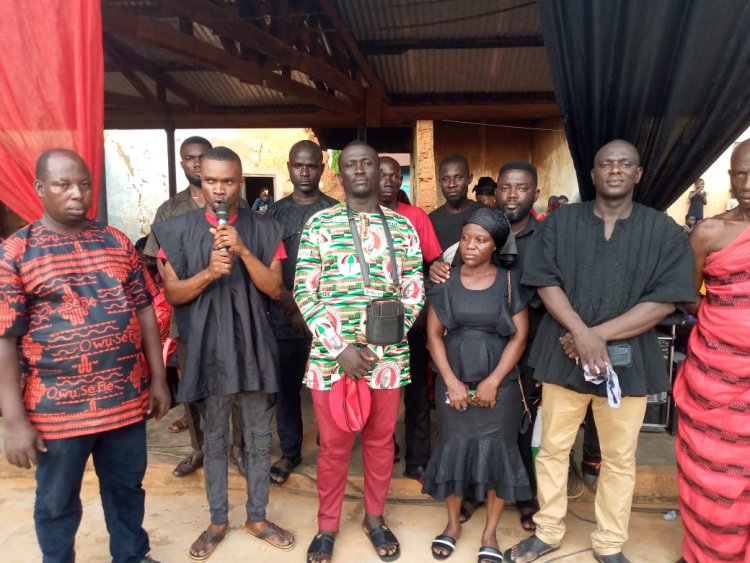 NDC Ofoase Ayiribi Constituency Executives Attend Narh Gblor's Funeral At Akim Kotokuom