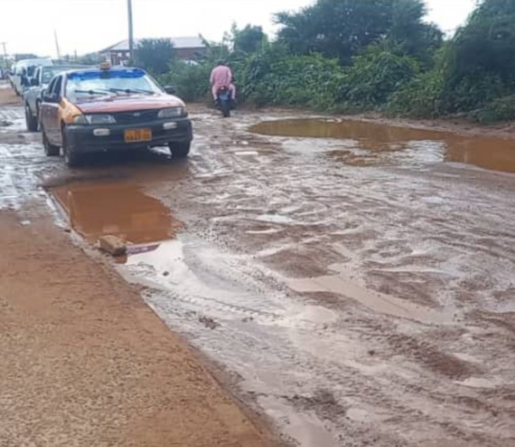 Ashaiman MP, inspects roads, exposes government over deporabe roads