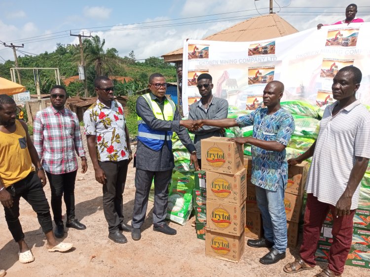 Okoben Mining Company CEO Has Done It Again As  He Donates Relief Items To Flood Victims In Gwira