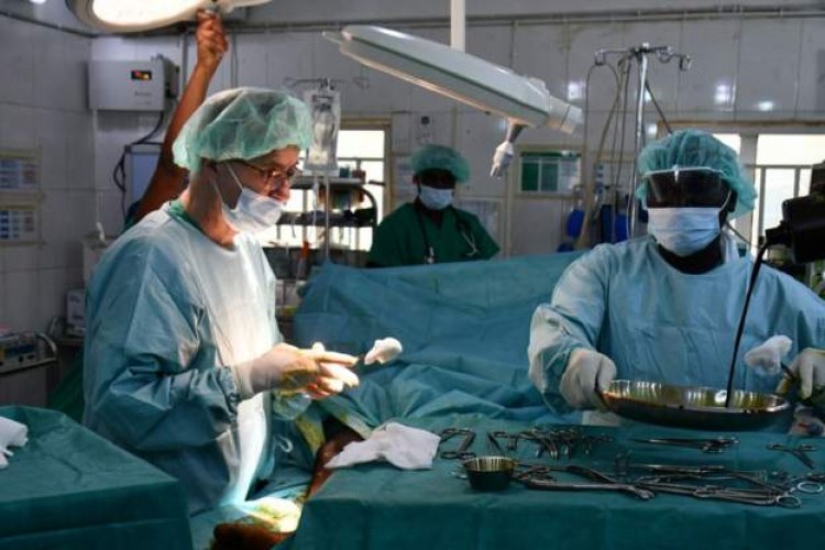 Nigerian medics issue ultimatum over salary