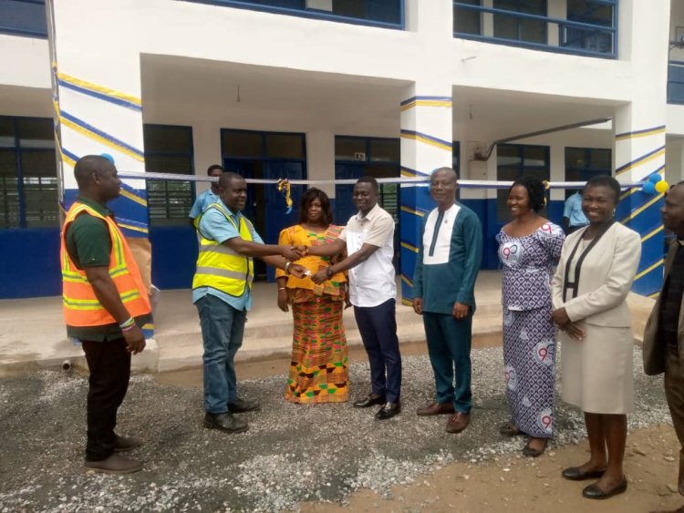 Fanteakwa South MP, DCE Commission Two GUTFUND Projects At New Nsutam Secondary /Technical School