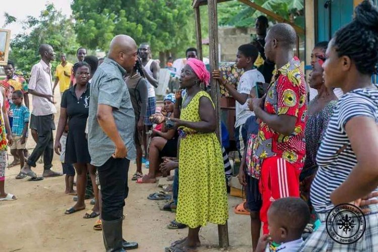 Okudzeto Ablakwa Donates More Relief Items To Victims After Touring Flood Affected Areas