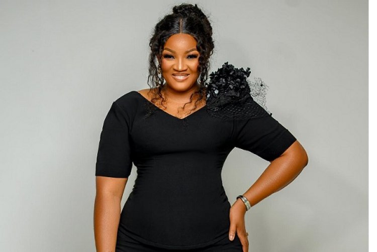 Actress Omotola criticizes Turkish Airlines for failing to play a Nollywood film on a flight